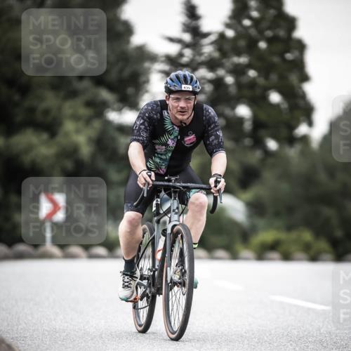 21.06.2026 - 29. Vierlanden-Triathlon H.Heesch http://msf.ph/oto/9904535 21.06.2026 10:20:28 Radfahren 176, 364, 435 meine-sportfotos.de