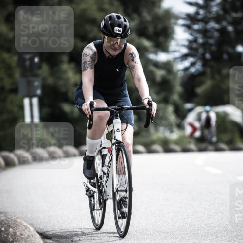 21.06.2026 - 29. Vierlanden-Triathlon H.Heesch http://msf.ph/oto/9904536 21.06.2026 11:36:27 Radfahren 246, 653, 841 meine-sportfotos.de