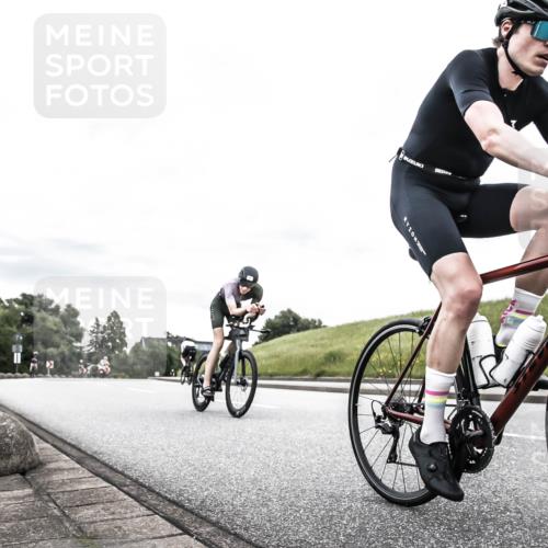 21.06.2026 - 29. Vierlanden-Triathlon H.Heesch http://msf.ph/oto/9904537 21.06.2026 10:27:05 Radfahren 43, 45, 64, 108, 128, 600, 624 meine-sportfotos.de