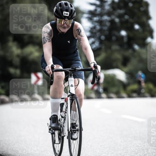 21.06.2026 - 29. Vierlanden-Triathlon H.Heesch http://msf.ph/oto/9904548 21.06.2026 11:36:27 Radfahren 246, 653, 841 meine-sportfotos.de