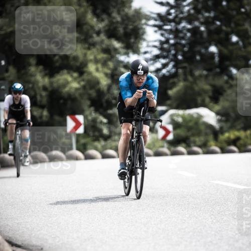21.06.2026 - 29. Vierlanden-Triathlon H.Heesch http://msf.ph/oto/9904577 21.06.2026 11:36:32 Radfahren 226, 653, 841 meine-sportfotos.de