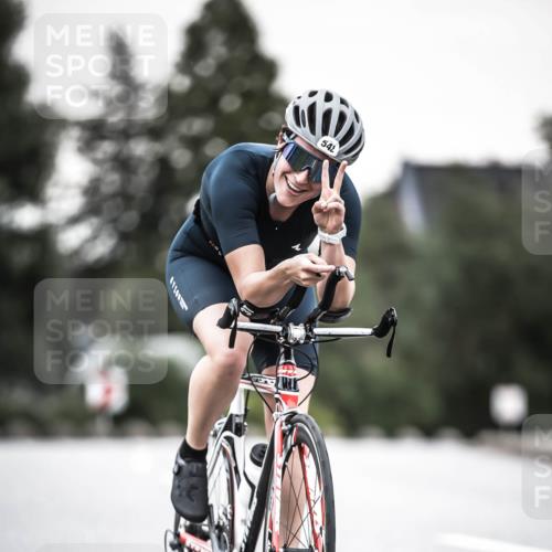 21.06.2026 - 29. Vierlanden-Triathlon H.Heesch http://msf.ph/oto/9904604 21.06.2026 10:20:40 Radfahren 52, 542 meine-sportfotos.de