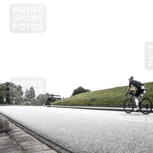21.06.2026 - 29. Vierlanden-Triathlon H.Heesch http://msf.ph/oto/9904608 21.06.2026 10:55:12 Radfahren 98, 204 meine-sportfotos.de