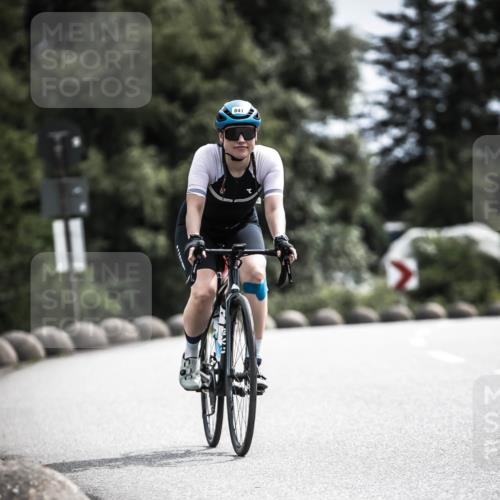 21.06.2026 - 29. Vierlanden-Triathlon H.Heesch http://msf.ph/oto/9904612 21.06.2026 11:36:34 Radfahren 226, 653, 841 meine-sportfotos.de