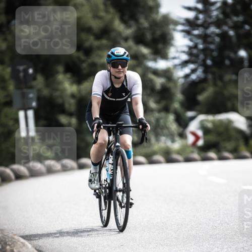 21.06.2026 - 29. Vierlanden-Triathlon H.Heesch http://msf.ph/oto/9904615 21.06.2026 11:36:34 Radfahren 226, 653, 841 meine-sportfotos.de