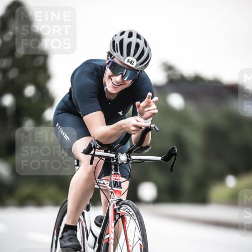 21.06.2026 - 29. Vierlanden-Triathlon H.Heesch http://msf.ph/oto/9904616 21.06.2026 10:20:40 Radfahren 52, 542 meine-sportfotos.de