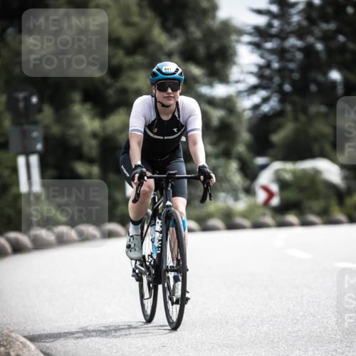 21.06.2026 - 29. Vierlanden-Triathlon H.Heesch http://msf.ph/oto/9904617 21.06.2026 11:36:34 Radfahren 226, 653, 841 meine-sportfotos.de
