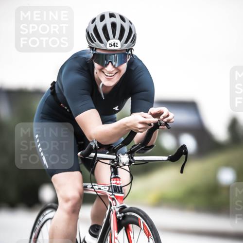 21.06.2026 - 29. Vierlanden-Triathlon H.Heesch http://msf.ph/oto/9904626 21.06.2026 10:20:41 Radfahren 52, 542 meine-sportfotos.de