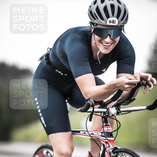21.06.2026 - 29. Vierlanden-Triathlon H.Heesch http://msf.ph/oto/9904633 21.06.2026 10:20:41 Radfahren 52, 542 meine-sportfotos.de