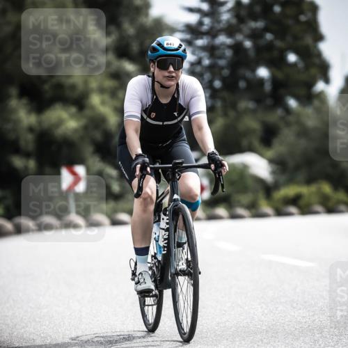 21.06.2026 - 29. Vierlanden-Triathlon H.Heesch http://msf.ph/oto/9904635 21.06.2026 11:36:34 Radfahren 226, 653, 841 meine-sportfotos.de