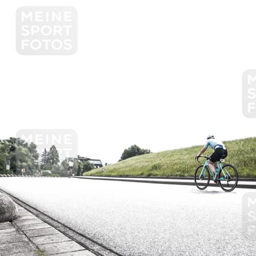 21.06.2026 - 29. Vierlanden-Triathlon H.Heesch http://msf.ph/oto/9904637 21.06.2026 10:56:48 Radfahren 84, 169, 196, 202 meine-sportfotos.de