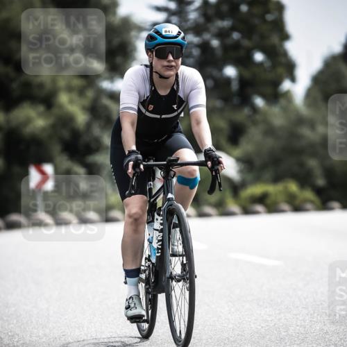 21.06.2026 - 29. Vierlanden-Triathlon H.Heesch http://msf.ph/oto/9904640 21.06.2026 11:36:34 Radfahren 226, 653, 841 meine-sportfotos.de