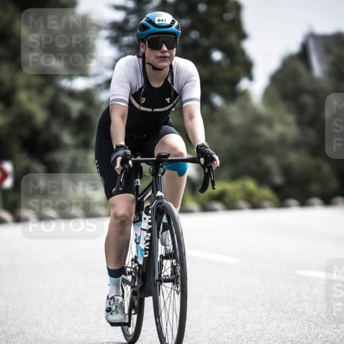 21.06.2026 - 29. Vierlanden-Triathlon H.Heesch http://msf.ph/oto/9904646 21.06.2026 11:36:34 Radfahren 226, 653, 841 meine-sportfotos.de