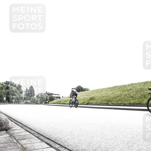 21.06.2026 - 29. Vierlanden-Triathlon H.Heesch http://msf.ph/oto/9904651 21.06.2026 10:56:54 Radfahren 176, 383, 581, 601, 619 meine-sportfotos.de