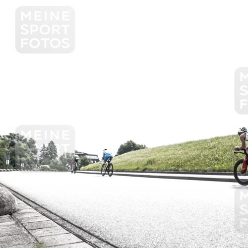 21.06.2026 - 29. Vierlanden-Triathlon H.Heesch http://msf.ph/oto/9904657 21.06.2026 10:56:55 Radfahren 176, 383, 384, 575, 581, 601, 619 meine-sportfotos.de