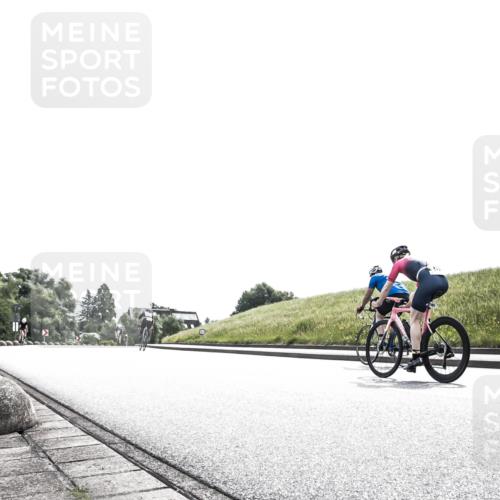 21.06.2026 - 29. Vierlanden-Triathlon H.Heesch http://msf.ph/oto/9904674 21.06.2026 10:57:02 Radfahren 58, 145, 328, 368, 374, 384, 391, 486, 488, 517, 535, 575, 585, 616 meine-sportfotos.de