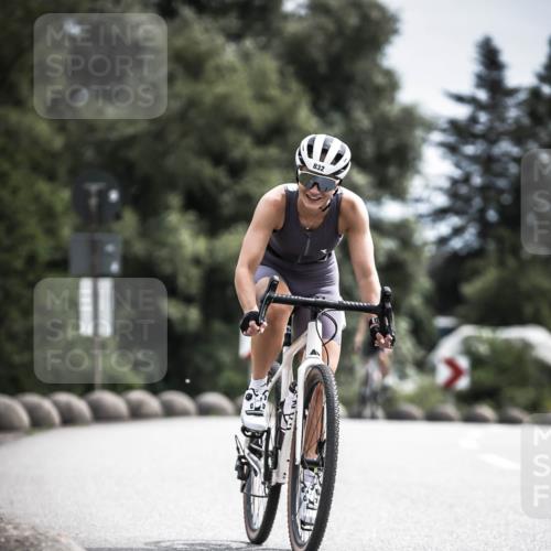 21.06.2026 - 29. Vierlanden-Triathlon H.Heesch http://msf.ph/oto/9904675 21.06.2026 11:36:54 Radfahren 58, 832, 865 meine-sportfotos.de