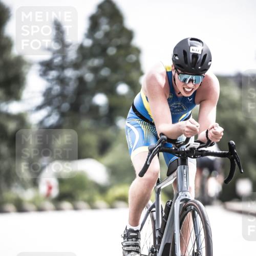 21.06.2026 - 29. Vierlanden-Triathlon H.Heesch http://msf.ph/oto/9904707 21.06.2026 11:38:03 Radfahren 637, 640, 693, 814, 864 meine-sportfotos.de