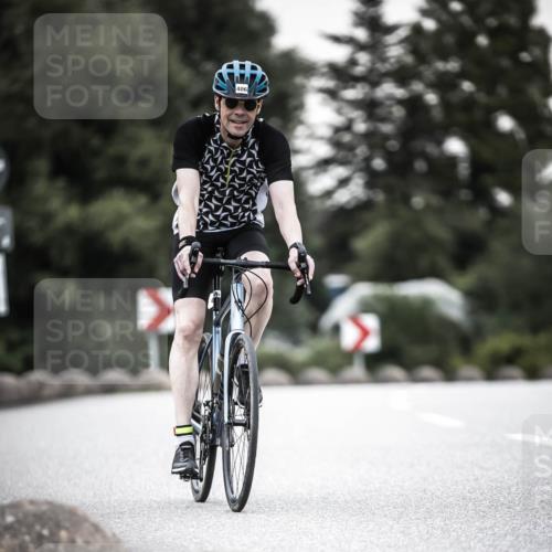 21.06.2026 - 29. Vierlanden-Triathlon H.Heesch http://msf.ph/oto/9904710 21.06.2026 10:21:02 Radfahren 36, 158, 406 meine-sportfotos.de