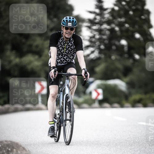 21.06.2026 - 29. Vierlanden-Triathlon H.Heesch http://msf.ph/oto/9904713 21.06.2026 10:21:02 Radfahren 36, 158, 406 meine-sportfotos.de