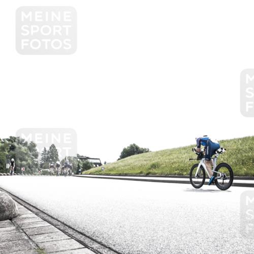 21.06.2026 - 29. Vierlanden-Triathlon H.Heesch http://msf.ph/oto/9904717 21.06.2026 10:57:09 Radfahren 236, 255, 514, 585 meine-sportfotos.de