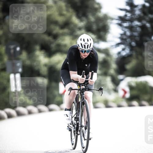 21.06.2026 - 29. Vierlanden-Triathlon H.Heesch http://msf.ph/oto/9904720 21.06.2026 11:38:05 Radfahren 637, 640, 666, 693, 814, 864 meine-sportfotos.de