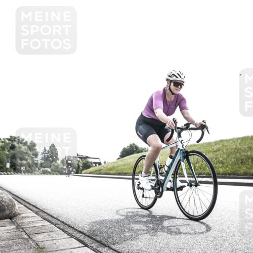 21.06.2026 - 29. Vierlanden-Triathlon H.Heesch http://msf.ph/oto/9904735 21.06.2026 10:57:39 Radfahren 15, 276 meine-sportfotos.de
