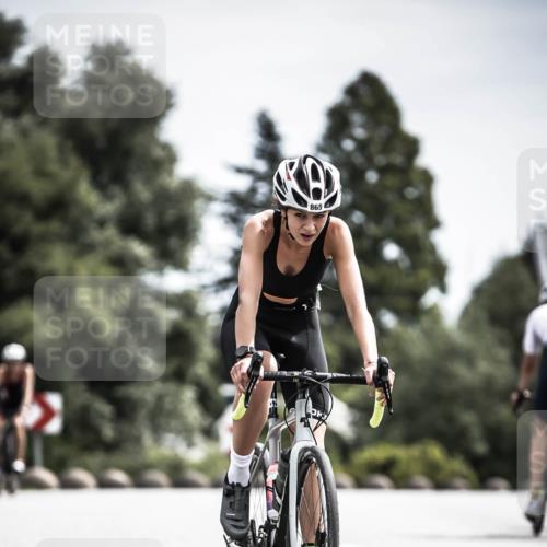 21.06.2026 - 29. Vierlanden-Triathlon H.Heesch http://msf.ph/oto/9904752 21.06.2026 11:36:59 Radfahren 832, 847, 865 meine-sportfotos.de