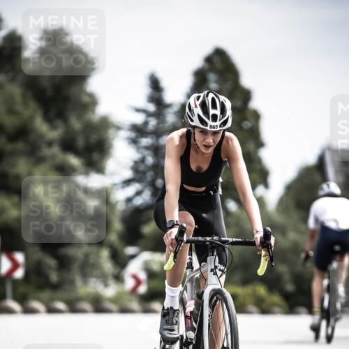 21.06.2026 - 29. Vierlanden-Triathlon H.Heesch http://msf.ph/oto/9904758 21.06.2026 11:36:59 Radfahren 832, 847, 865 meine-sportfotos.de
