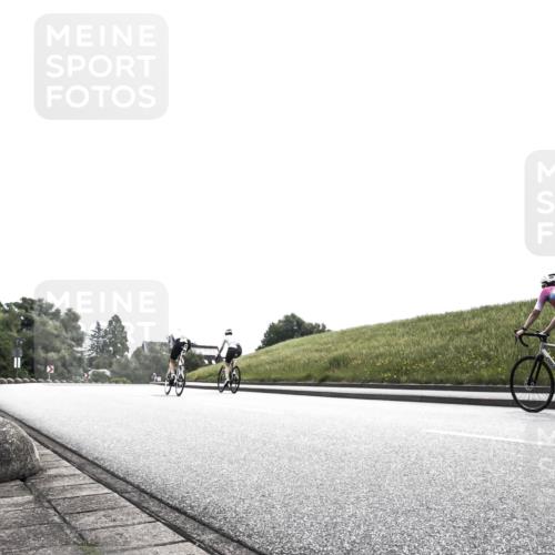 21.06.2026 - 29. Vierlanden-Triathlon H.Heesch http://msf.ph/oto/9904773 21.06.2026 10:58:31 Radfahren 238 meine-sportfotos.de