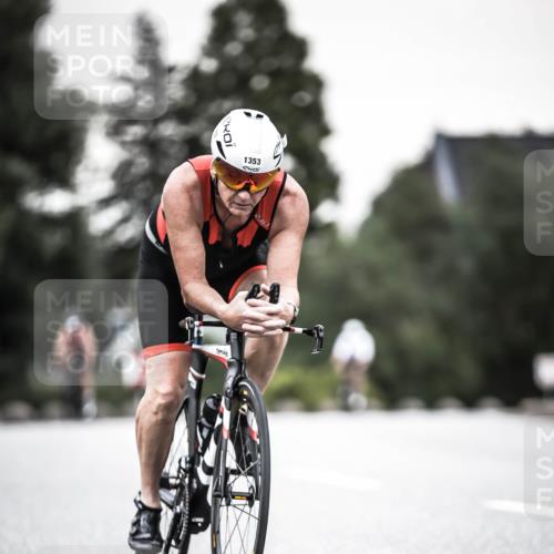 21.06.2026 - 29. Vierlanden-Triathlon H.Heesch http://msf.ph/oto/9904776 21.06.2026 10:21:14 Radfahren 229, 411, 620, 1353 meine-sportfotos.de