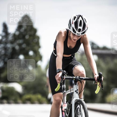 21.06.2026 - 29. Vierlanden-Triathlon H.Heesch http://msf.ph/oto/9904778 21.06.2026 11:37:00 Radfahren 100, 847, 865 meine-sportfotos.de