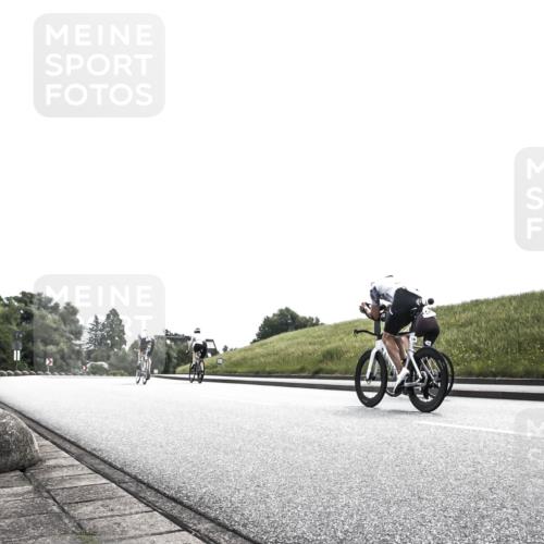 21.06.2026 - 29. Vierlanden-Triathlon H.Heesch http://msf.ph/oto/9904780 21.06.2026 10:58:31 Radfahren 238 meine-sportfotos.de
