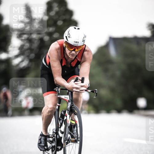 21.06.2026 - 29. Vierlanden-Triathlon H.Heesch http://msf.ph/oto/9904788 21.06.2026 10:21:14 Radfahren 229, 411, 620, 1353 meine-sportfotos.de