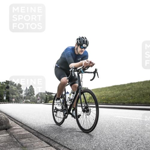 21.06.2026 - 29. Vierlanden-Triathlon H.Heesch http://msf.ph/oto/9904799 21.06.2026 10:59:02 Radfahren 146 meine-sportfotos.de