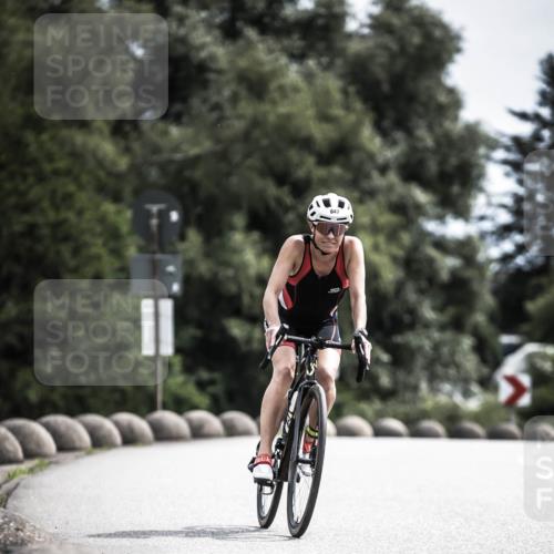 21.06.2026 - 29. Vierlanden-Triathlon H.Heesch http://msf.ph/oto/9904800 21.06.2026 11:37:02 Radfahren 100, 847, 865 meine-sportfotos.de