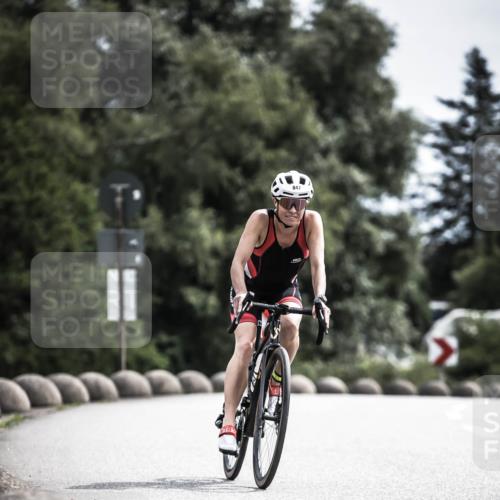 21.06.2026 - 29. Vierlanden-Triathlon H.Heesch http://msf.ph/oto/9904803 21.06.2026 11:37:02 Radfahren 100, 847, 865 meine-sportfotos.de