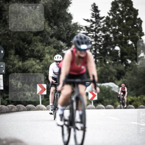 21.06.2026 - 29. Vierlanden-Triathlon H.Heesch http://msf.ph/oto/9904805 21.06.2026 10:21:20 Radfahren 411, 609, 620 meine-sportfotos.de