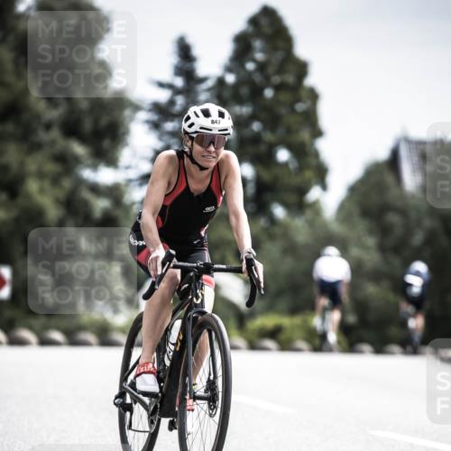 21.06.2026 - 29. Vierlanden-Triathlon H.Heesch http://msf.ph/oto/9904826 21.06.2026 11:37:03 Radfahren 48, 100, 847, 865 meine-sportfotos.de