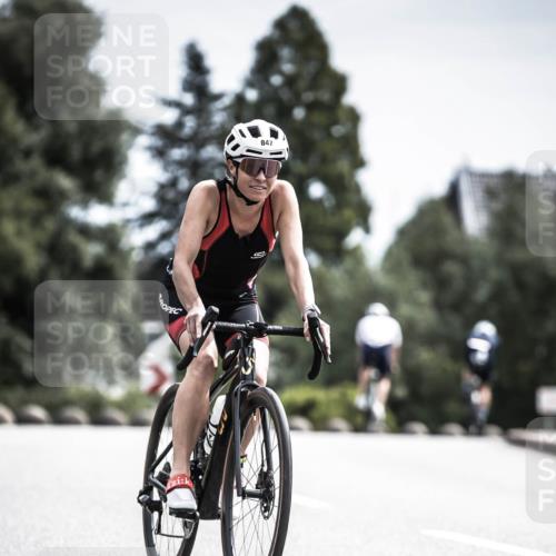 21.06.2026 - 29. Vierlanden-Triathlon H.Heesch http://msf.ph/oto/9904829 21.06.2026 11:37:03 Radfahren 48, 100, 847, 865 meine-sportfotos.de