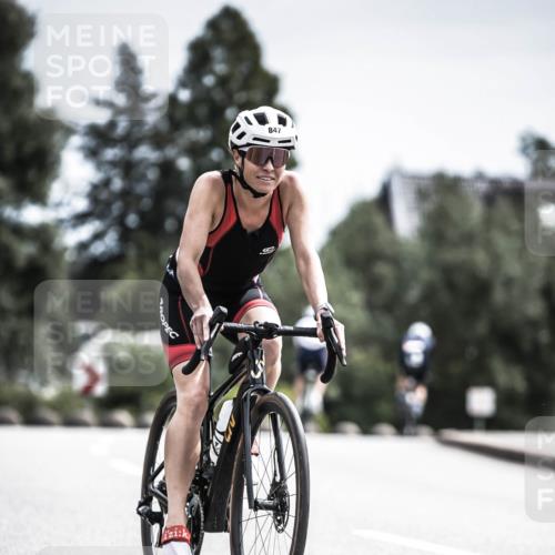 21.06.2026 - 29. Vierlanden-Triathlon H.Heesch http://msf.ph/oto/9904835 21.06.2026 11:37:03 Radfahren 48, 100, 847, 865 meine-sportfotos.de
