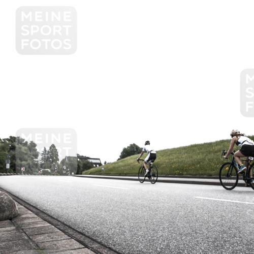 21.06.2026 - 29. Vierlanden-Triathlon H.Heesch http://msf.ph/oto/9904874 21.06.2026 11:00:11 Radfahren 296, 355, 516, 551, 572 meine-sportfotos.de