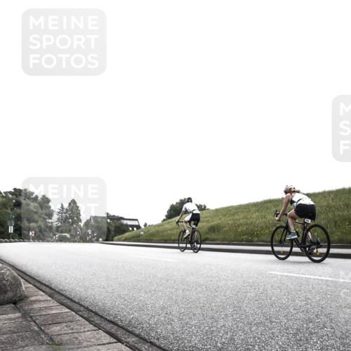 21.06.2026 - 29. Vierlanden-Triathlon H.Heesch http://msf.ph/oto/9904877 21.06.2026 11:00:11 Radfahren 296, 355, 516, 551, 572 meine-sportfotos.de