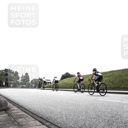 21.06.2026 - 29. Vierlanden-Triathlon H.Heesch http://msf.ph/oto/9904887 21.06.2026 11:00:12 Radfahren 296, 355, 516 meine-sportfotos.de
