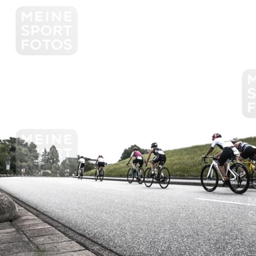 21.06.2026 - 29. Vierlanden-Triathlon H.Heesch http://msf.ph/oto/9904891 21.06.2026 11:00:12 Radfahren 296, 355, 516 meine-sportfotos.de