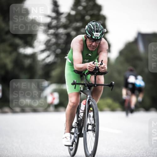 21.06.2026 - 29. Vierlanden-Triathlon H.Heesch http://msf.ph/oto/9904903 21.06.2026 10:21:39 Radfahren 14, 123, 205 meine-sportfotos.de