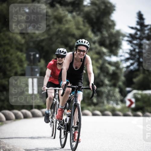 21.06.2026 - 29. Vierlanden-Triathlon H.Heesch http://msf.ph/oto/9904911 21.06.2026 11:37:16 Radfahren 834, 856, 861 meine-sportfotos.de