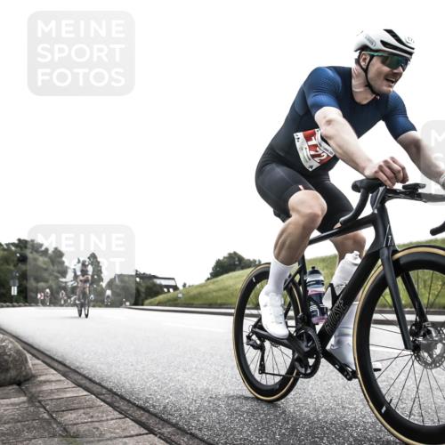21.06.2026 - 29. Vierlanden-Triathlon H.Heesch http://msf.ph/oto/9904935 21.06.2026 11:00:24 Radfahren 126, 172, 639, 677 meine-sportfotos.de