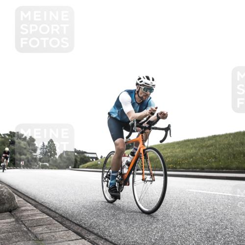 21.06.2026 - 29. Vierlanden-Triathlon H.Heesch http://msf.ph/oto/9904941 21.06.2026 11:00:32 Radfahren 70, 120, 240, 288 meine-sportfotos.de