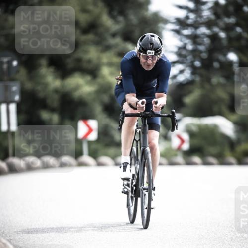 21.06.2026 - 29. Vierlanden-Triathlon H.Heesch http://msf.ph/oto/9904942 21.06.2026 11:39:04 Radfahren 816 meine-sportfotos.de